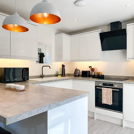 New Edwin Bing Mews -Luxury City Centre Home - Free Parking Cantorbéry Extérieur photo