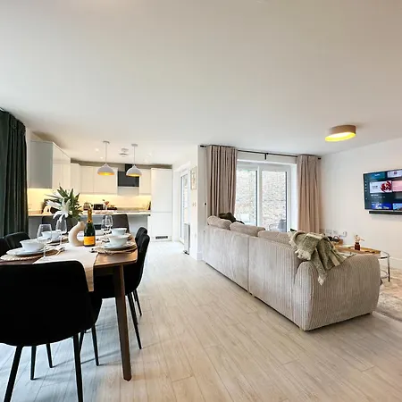 New Edwin Bing Mews -Luxury City Centre Home - Free Parking Cantorbéry Extérieur photo